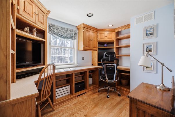 Home Office, Interior, Recessed Lighting, Wood Texture Flooring