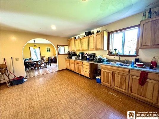 Dining room, Interior, Kitchen, Recessed Lighting, Wood Texture Flooring