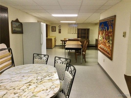 Dining room, Interior, Recessed Lighting