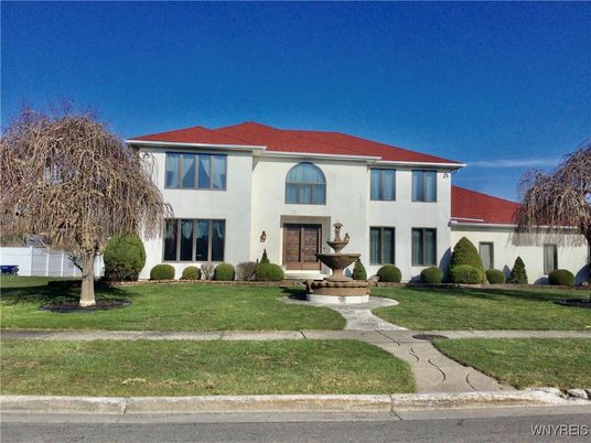 Exterior, Facade, French Provincial
