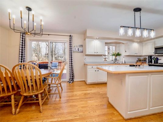 Chandelier, Dining room, Interior, Kitchen, Pendant Lights, Wood Texture Flooring