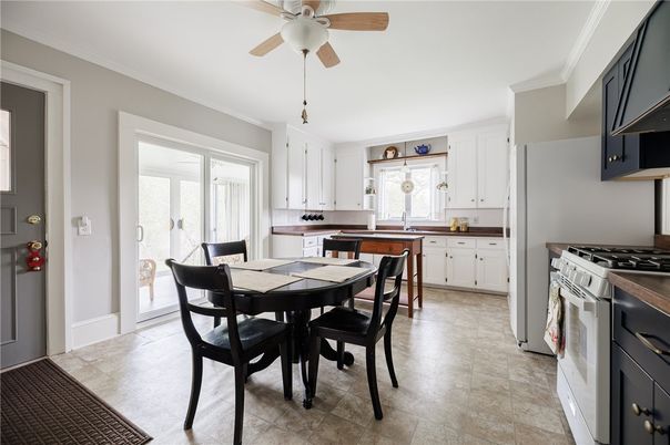 Dining room, Interior, Kitchen