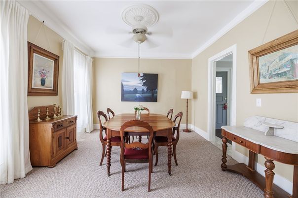Dining room, Interior