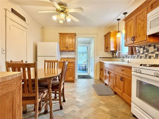 Dining room, Interior, Kitchen, Pendant Lights