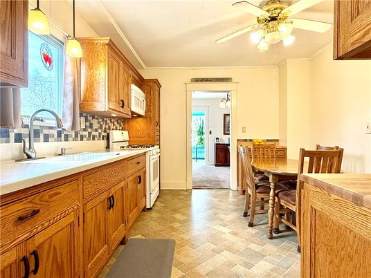 Dining room, Interior, Kitchen, Pendant Lights