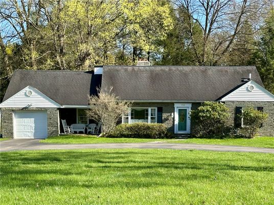 Attached, Exterior, Facade, Brick Facade, Ranch