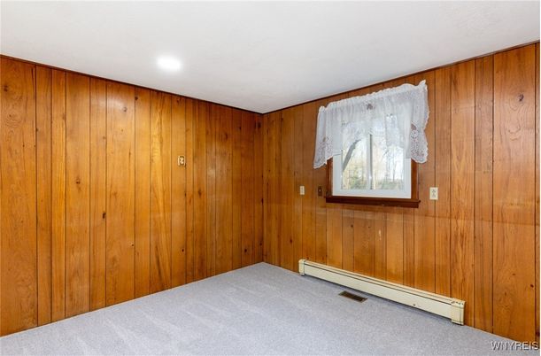 Empty room, Interior, Recessed Lighting, Wooden Walls