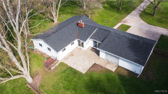Exterior, Drone