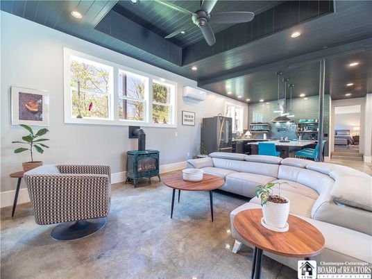 Interior, Kitchen, Living room, Pendant Lights, Recessed Lighting, Stainless Steel Appliances