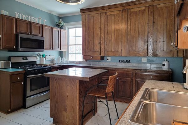 Interior, Kitchen, Stainless Steel Appliances