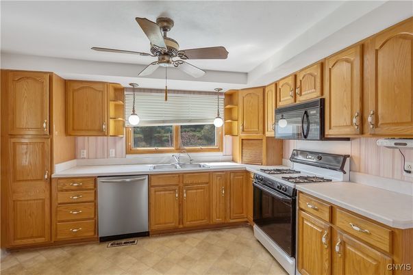 Interior, Kitchen, Pendant Lights, Stainless Steel Appliances