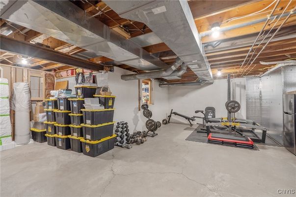 Fitness Equipment, Interior, Wooden Beams