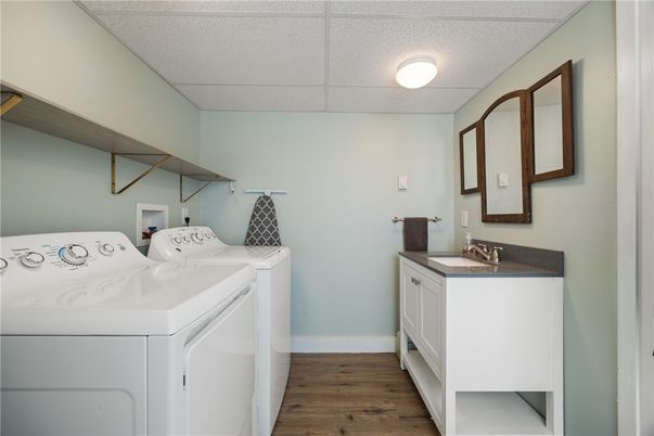 Interior, Washer, Wood Texture Flooring