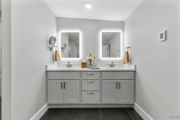 Bathroom, Dual Sink Vanities, Interior, Recessed Lighting