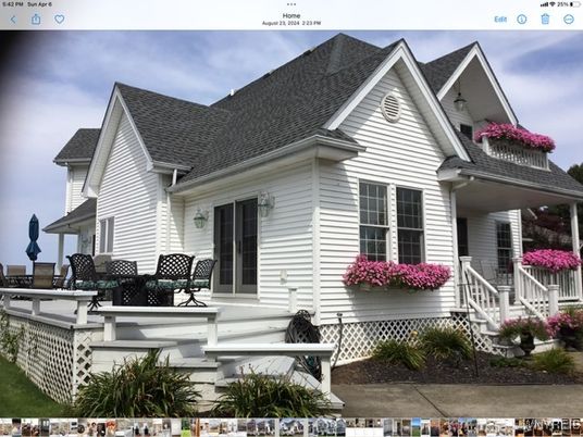 Exterior, Facade, Queen Anne Victorian