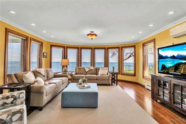 Interior, Living room, Recessed Lighting, Water, Wood Texture Flooring