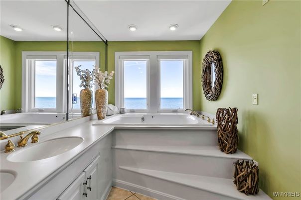 Bathroom, Dual Sink Vanities, Interior, Recessed Lighting, Water