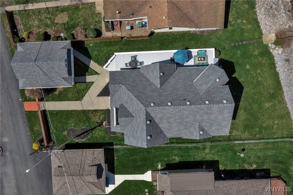 Exterior, Drone