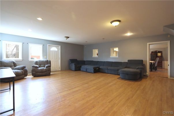 Interior, Living room, Recessed Lighting, Wood Texture Flooring