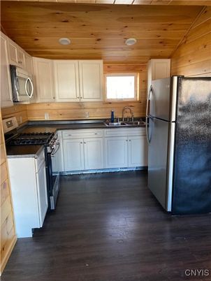 Interior, Kitchen, Recessed Lighting, Wooden Ceilings, Wood Texture Flooring