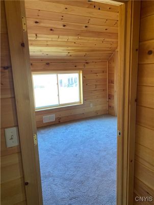 Empty room, Interior, Wooden Ceilings, Wooden Walls