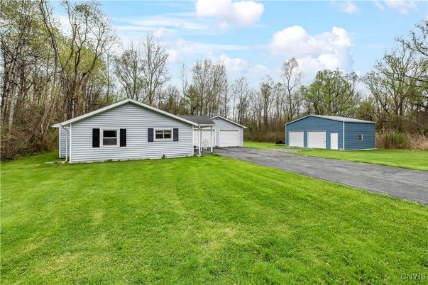 Backyard, Detached Garage, Exterior