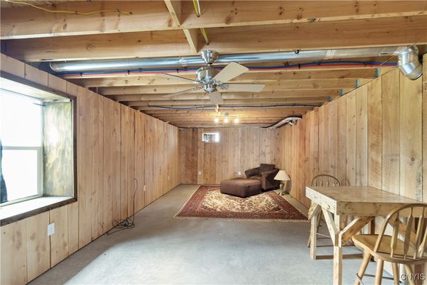 Empty room, Interior, Wooden Beams, Wooden Ceilings, Wooden Walls