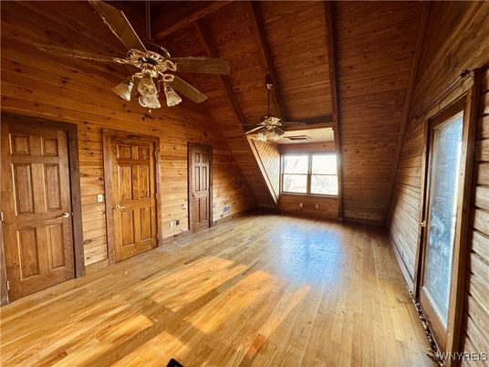 Empty room, Interior, Wooden Beams, Wooden Ceilings, Wood Texture Flooring, Wooden Walls