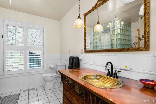 Bathroom, Interior, Pendant Lights
