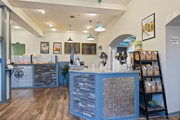 Interior, Pendant Lights, Recessed Lighting, Wood Texture Flooring