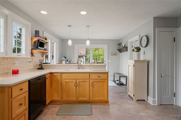 Interior, Kitchen, Pendant Lights, Recessed Lighting