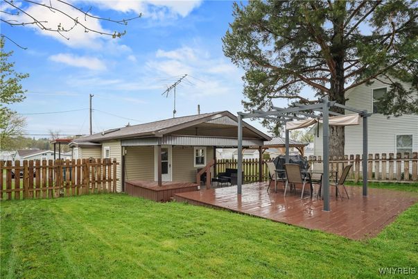 Backyard, Exterior, Hot Tub