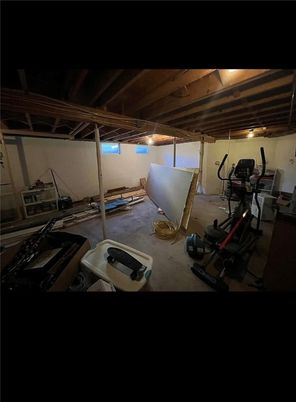 Fitness Equipment, Interior, Wooden Beams