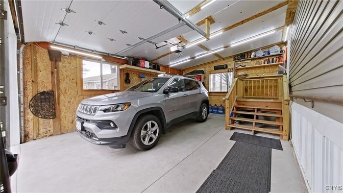 Garage, Interior