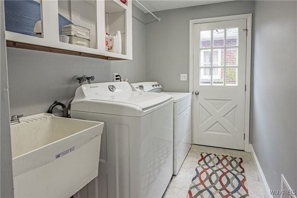 Interior, Washer