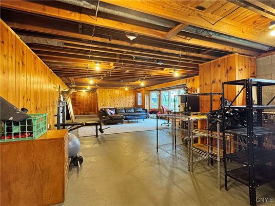Fitness Equipment, Interior, Living room, Wooden Beams, Wooden Ceilings, Wooden Walls