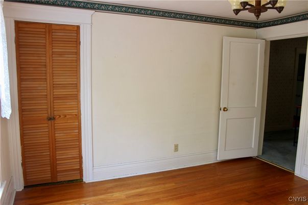 Chandelier, Empty room, Interior, Wood Texture Flooring