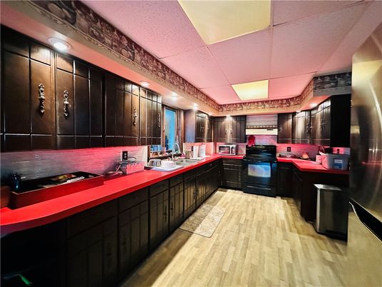 Interior, Kitchen, Recessed Lighting, Wood Texture Flooring
