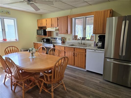 Dining room, Interior, Kitchen, Stainless Steel Appliances, Wood Texture Flooring