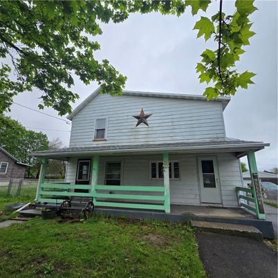 Backyard, Exterior, Facade, Cape Cod