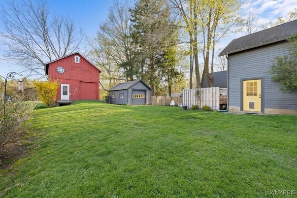 Backyard, Detached Garage, Exterior