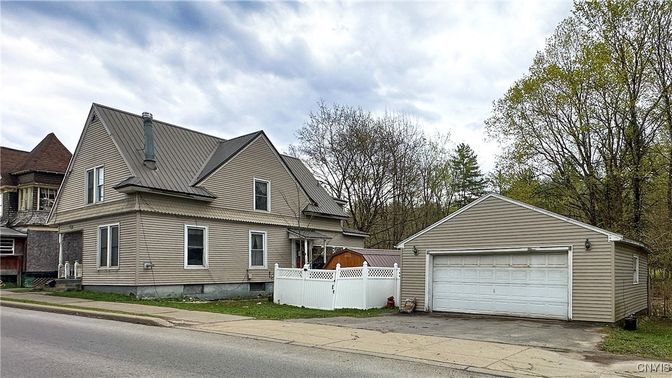 Attached, Detached Garage, Exterior, Facade, Cape Cod
