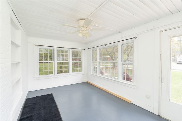 Empty room, Interior, Sun Room