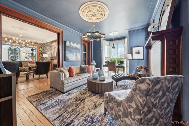 Chandelier, Dining room, Interior, Living room, Pendant Lights, Wood Texture Flooring