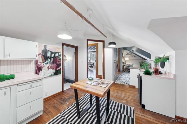 Interior, Pendant Lights, Wood Texture Flooring