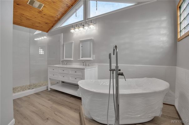 Bathroom, Dual Sink Vanities, Free Standing Baths, Interior, Wooden Ceilings, Wood Texture Flooring