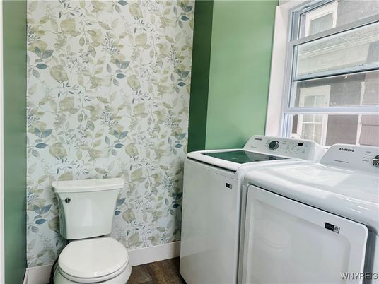 Interior, Washer, Wood Texture Flooring