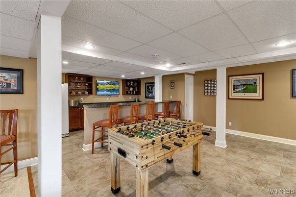 Game Room, Interior, Recessed Lighting