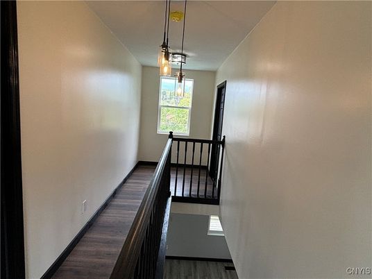 Interior, Pendant Lights, Wood Texture Flooring