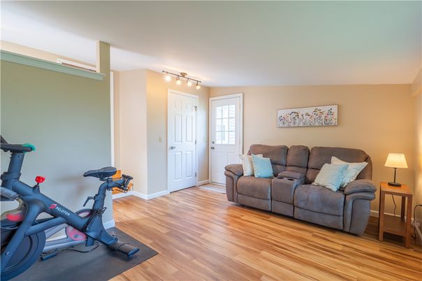 Fitness Equipment, Interior, Living room, Wood Texture Flooring